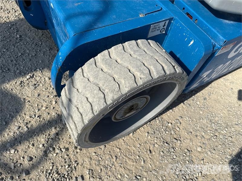 Genie Z-30/20N RJ Electric Articulating Boom Lift ブームリフト 屈伸型