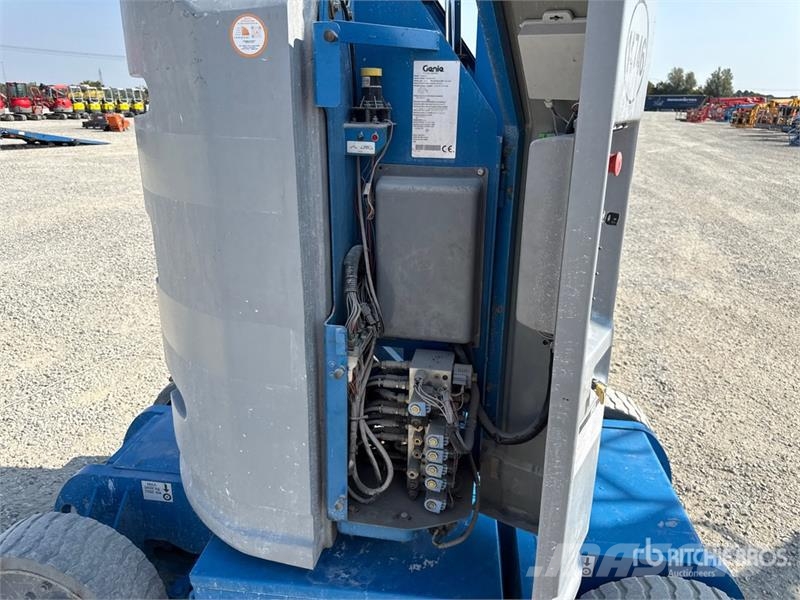 Genie Z-30/20N RJ Electric Articulating Boom Lift ブームリフト 屈伸型
