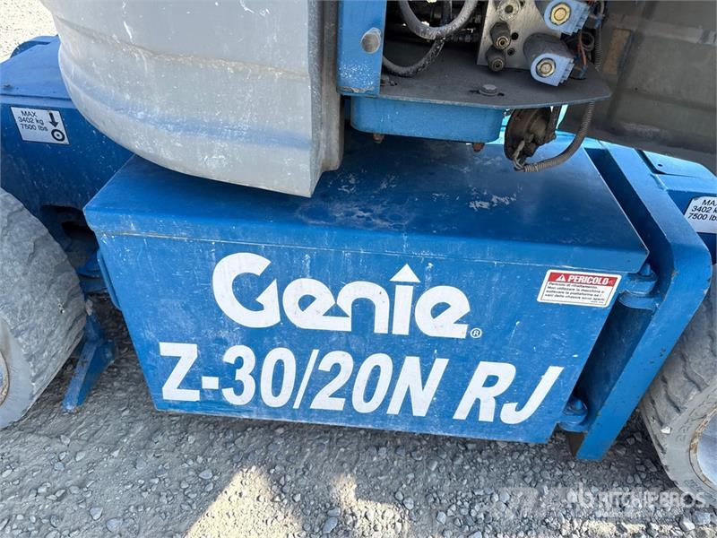 Genie Z-30/20N RJ Electric Articulating Boom Lift ブームリフト 屈伸型