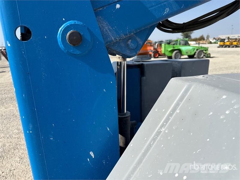 Genie Z-30/20N RJ Electric Articulating Boom Lift ブームリフト 屈伸型