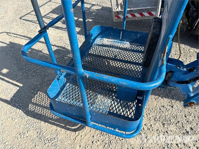 Genie Z-30/20N RJ Electric Articulating Boom Lift ブームリフト 屈伸型