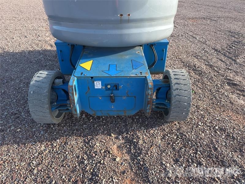 Genie Z-40/23N RJ 2WD Electric Nacelle Articulee Electri Nacelles articulées