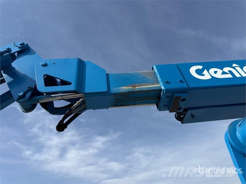 Genie Z-45/25 Bomlifte med knækarm