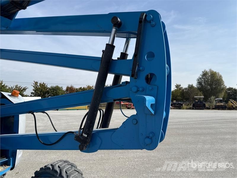 Genie Z-45/25 Bomlifte med knækarm