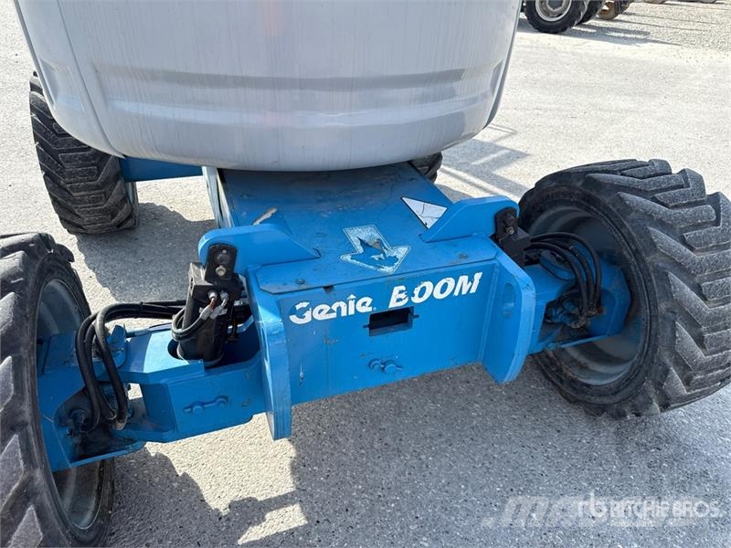 Genie Z-45/25 Bomlifte med knækarm
