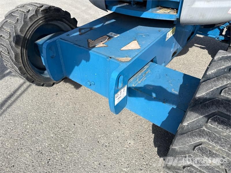 Genie Z-45/25 Bomlifte med knækarm