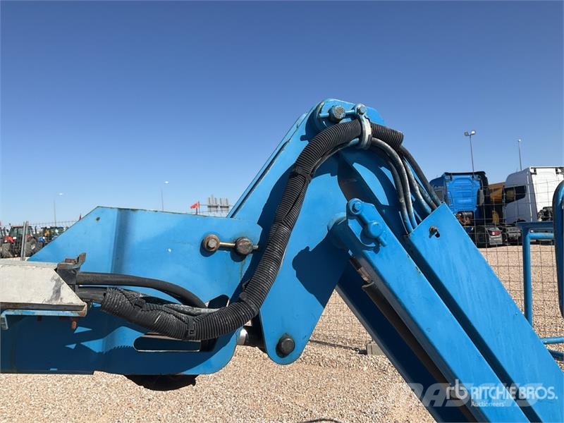 Genie Z-45/25 4WD Diesel Articulating Boom Lift Zglobne podizne platforme