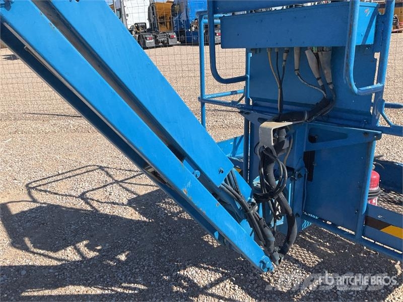 Genie Z-45/25 4WD Diesel Articulating Boom Lift Zglobne podizne platforme