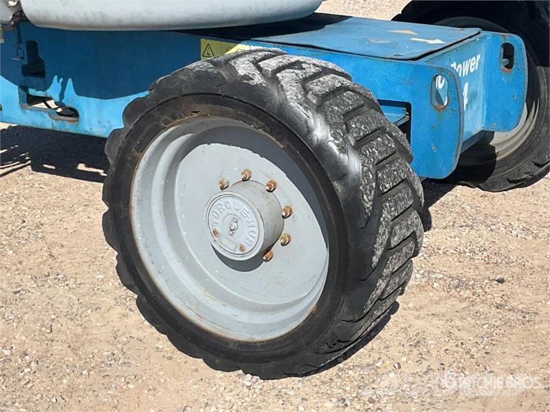 Genie Z-45/25 RT 4WD Diesel Articulating Boom Lift Articulated boom lifts