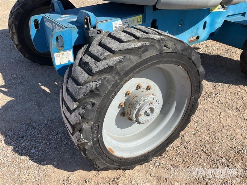 Genie Z-45/25 RT 4WD Diesel Articulating Boom Lift Articulated boom lifts