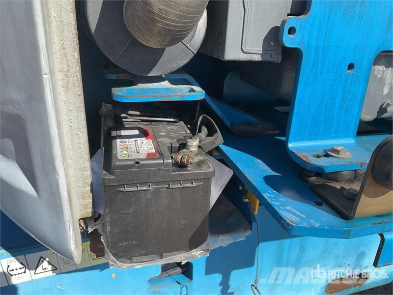 Genie Z-45/25 RT 4WD Diesel Articulating Boom Lift Articulated boom lifts