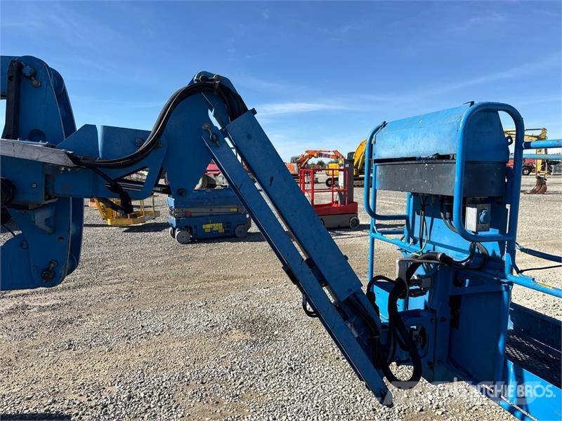 Genie Z-45/25J Ανυψωτήρες με αρθρωτό βραχίονα