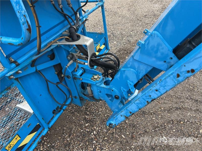 Genie Z-45/25J 관절형 전동이동 리프트
