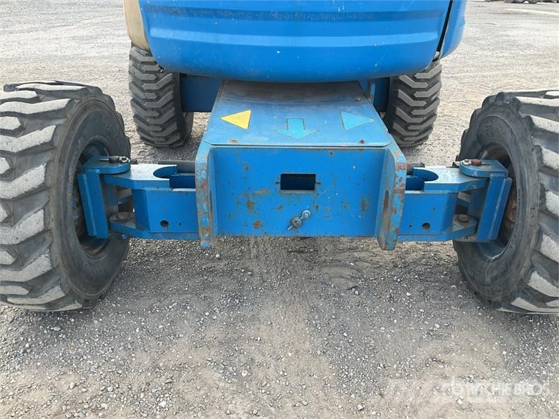 Genie Z-45/25J 2WD Diesel Articulating Boom Lift Elevadores braços articulados