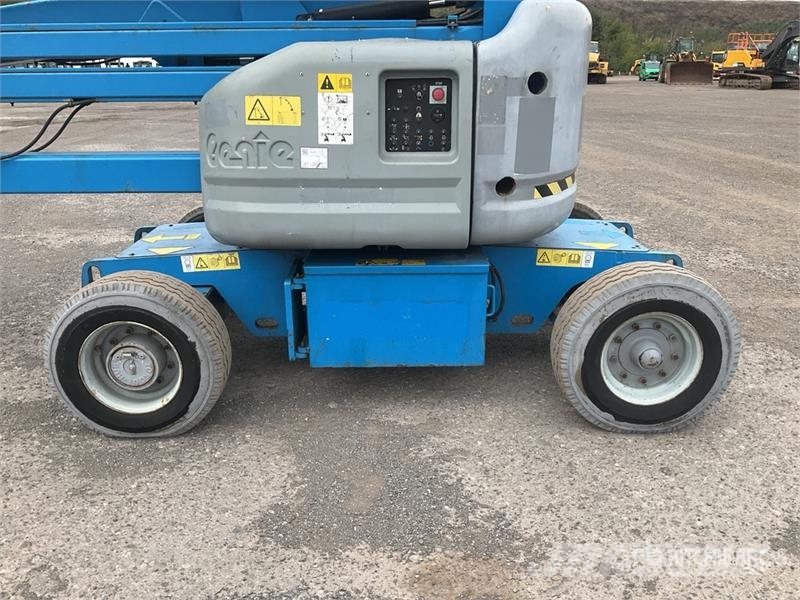 Genie Z-45/25J 2WD Diesel Articulating Boom Lift Leddede bomlifter