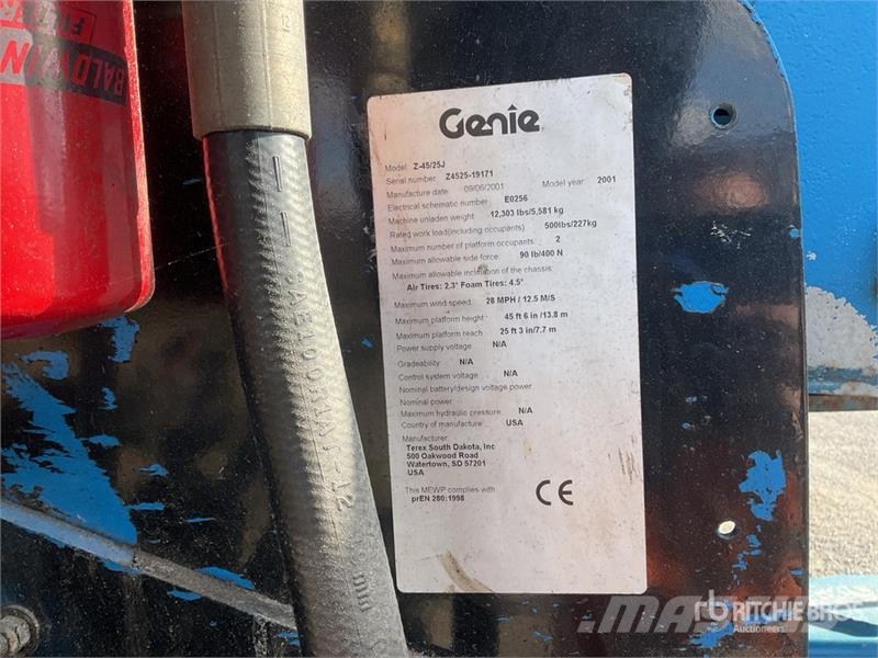 Genie Z-45/25J 2WD Diesel Articulating Boom Lift Elevadores braços articulados