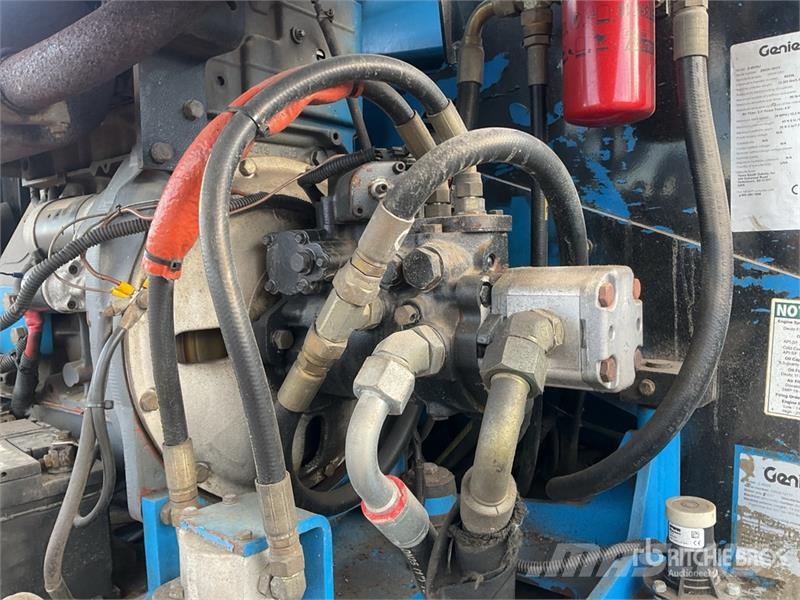Genie Z-45/25J 2WD Diesel Articulating Boom Lift Elevadores braços articulados