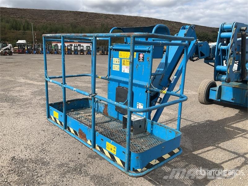 Genie Z-45/25J 2WD Hybrid Articulating Boom Lift Leddede bomlifter