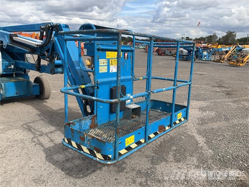 Genie Z-45/25J 2WD Hybrid Articulating Boom Lift Leddede bomlifter