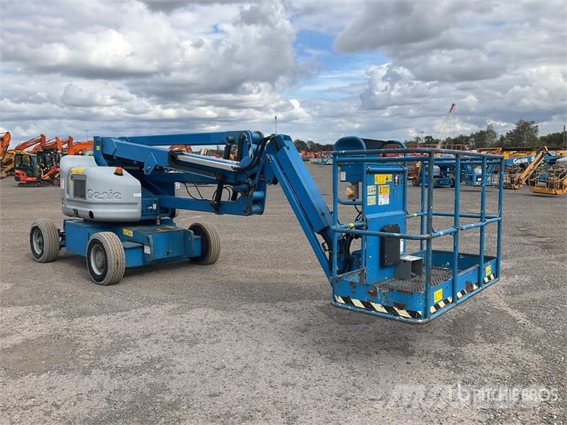 Genie Z-45/25J 2WD Hybrid Articulating Boom Lift Leddede bomlifter