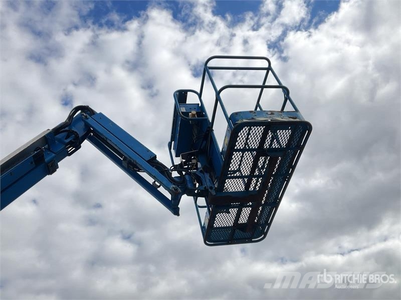 Genie Z-45/25J 2WD Hybrid Articulating Boom Lift Leddede bomlifter