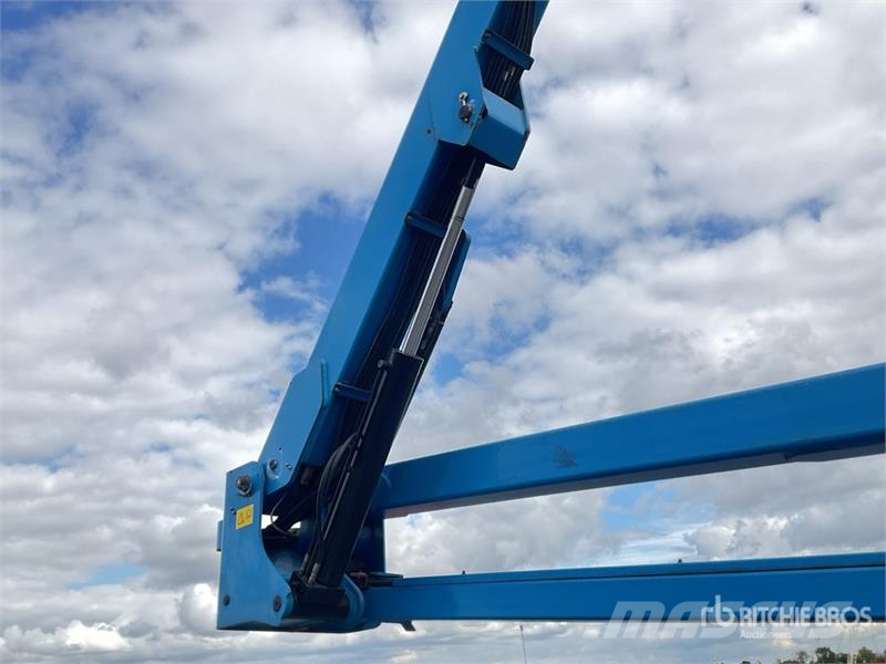 Genie Z-45/25J 2WD Hybrid Articulating Boom Lift Leddede bomlifter