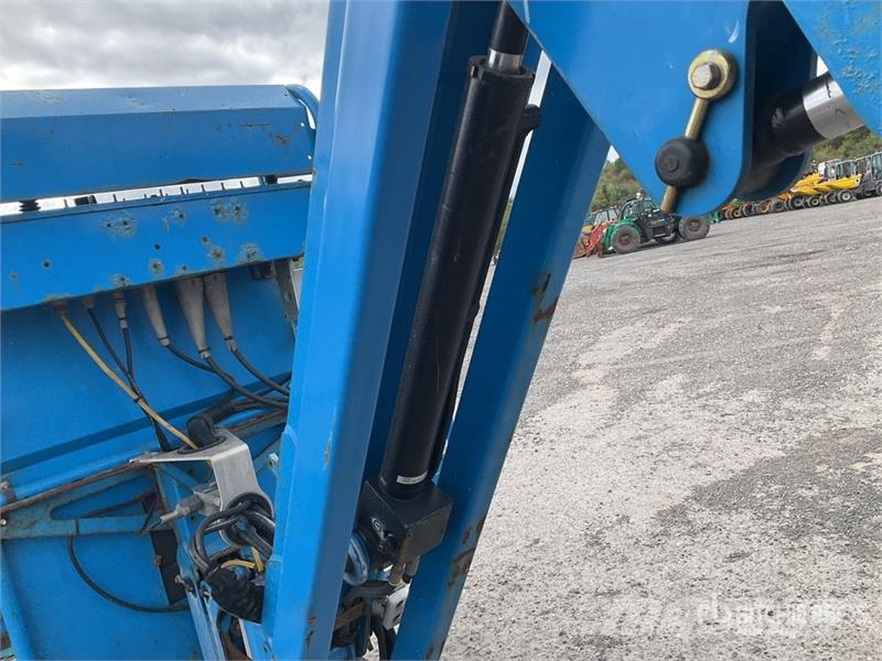 Genie Z-45/25J 2WD Hybrid Articulating Boom Lift Leddede bomlifter