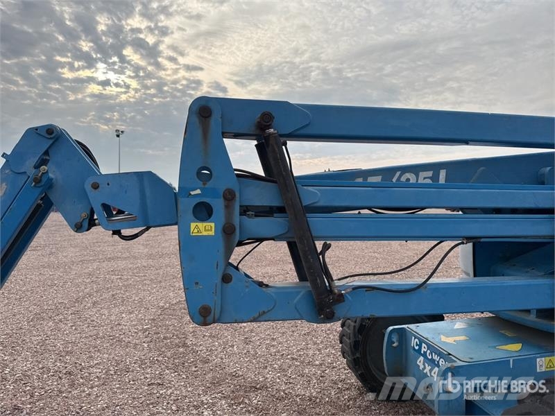 Genie Z-45/25J 4WD Diesel Nacelle Articulee Articulating Nacelles articulées