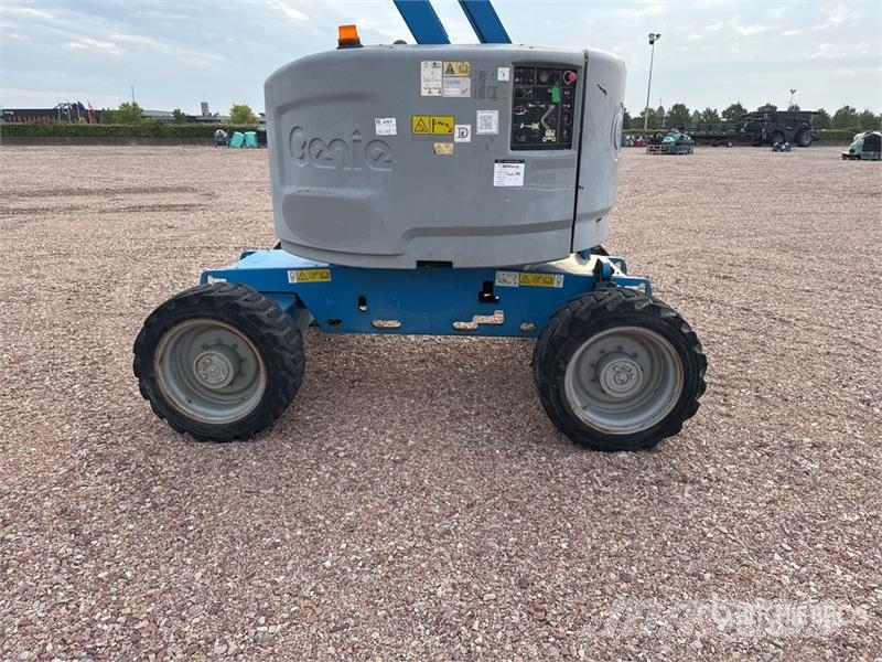 Genie Z-45/25J 4WD Diesel Nacelle Articulee Articulating Nacelles articulées