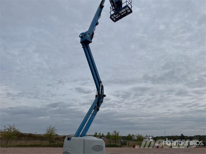 Genie Z-45/25J 4WD Diesel Nacelle Articulee Articulating Nacelles articulées
