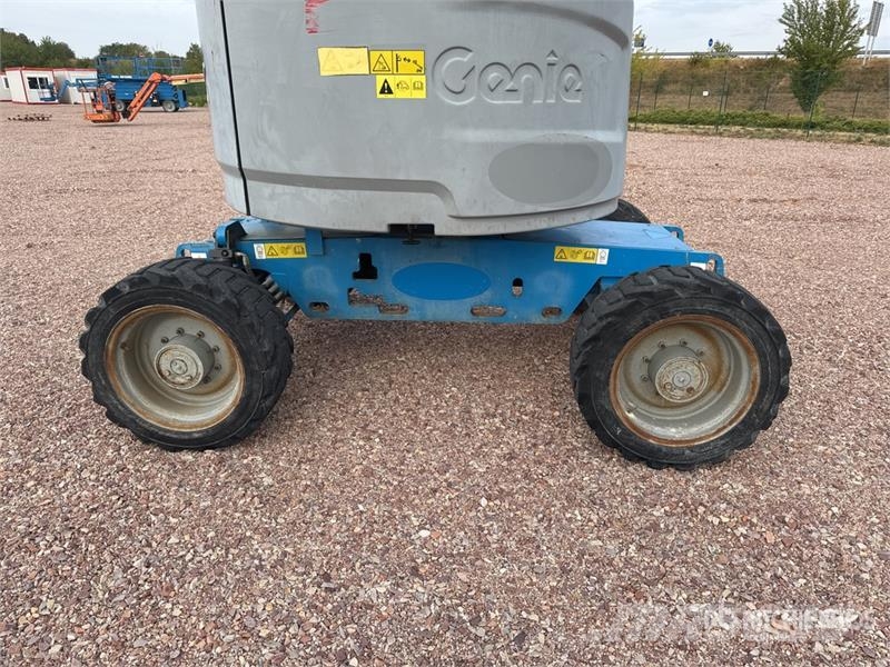 Genie Z-45/25J 4WD Diesel Nacelle Articulee Articulating Nacelles articulées