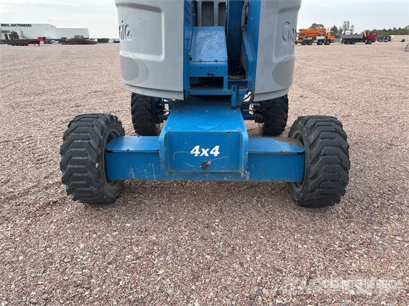 Genie Z-45/25J 4WD Diesel Nacelle Articulee Articulating Nacelles articulées
