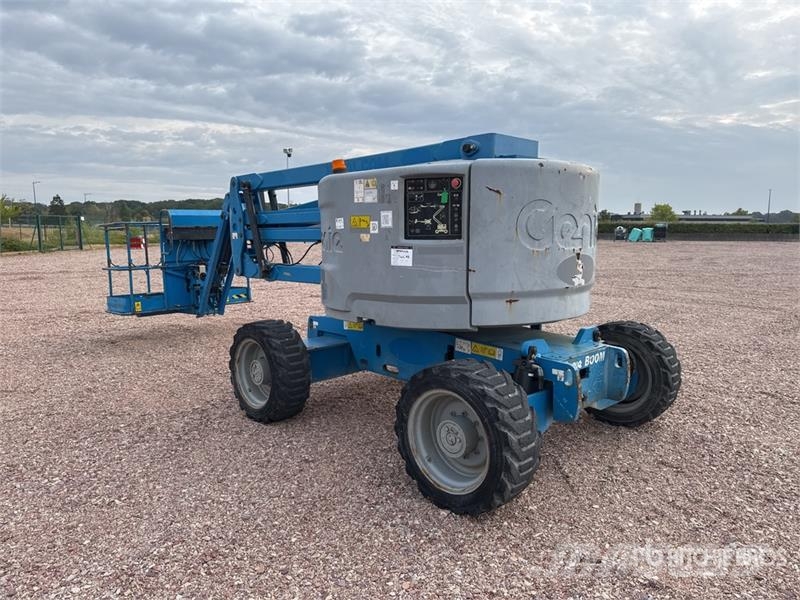 Genie Z-45/25J 4WD Diesel Nacelle Articulee Articulating Nacelles articulées
