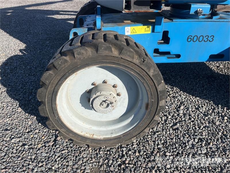 Genie Z-51/30JRT 4WD Diesel Articulating Boom Lift Knikarmhoogwerkers