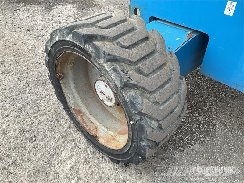 Genie Z-60 رافعات سلة مفصلية