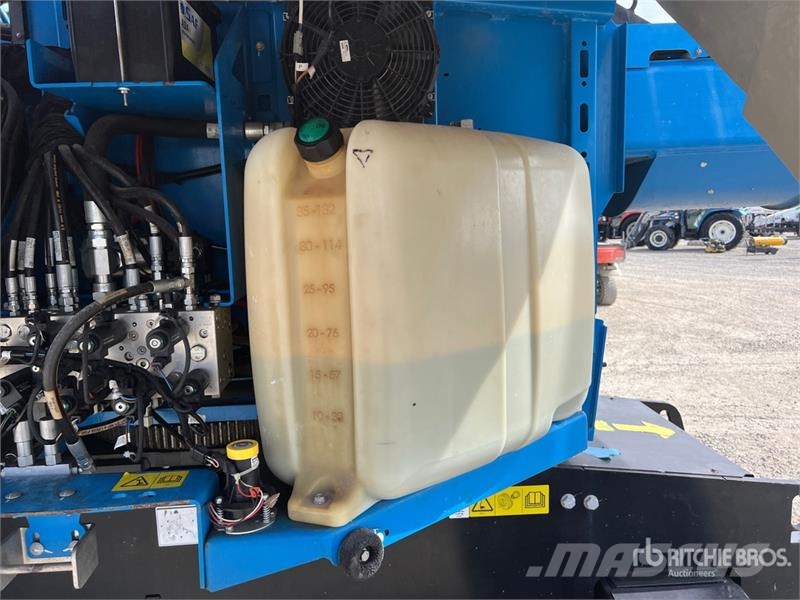 Genie Z-62/40 Articulating Boom Lift ブームリフト 屈伸型