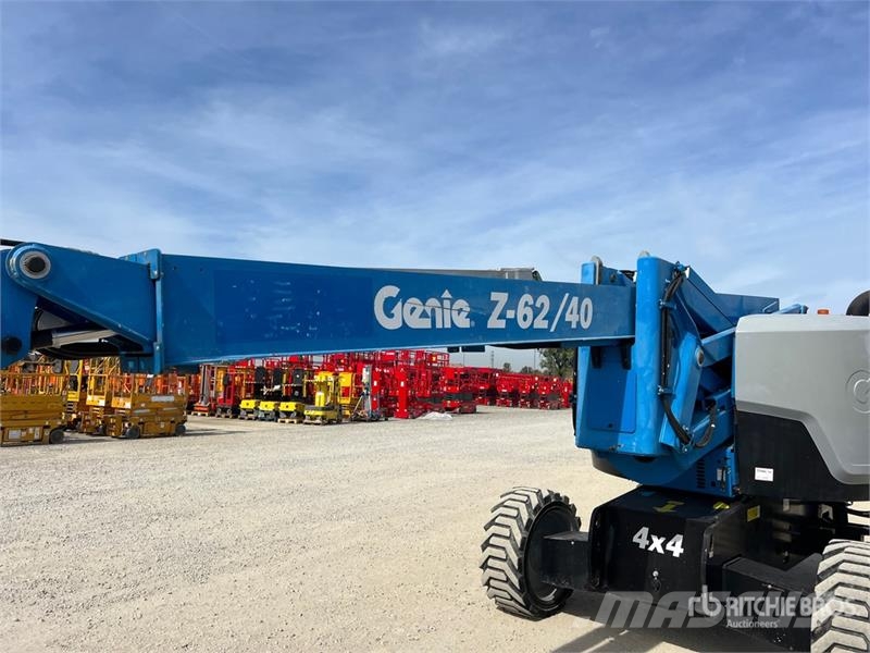 Genie Z-62/40 Articulating Boom Lift ブームリフト 屈伸型