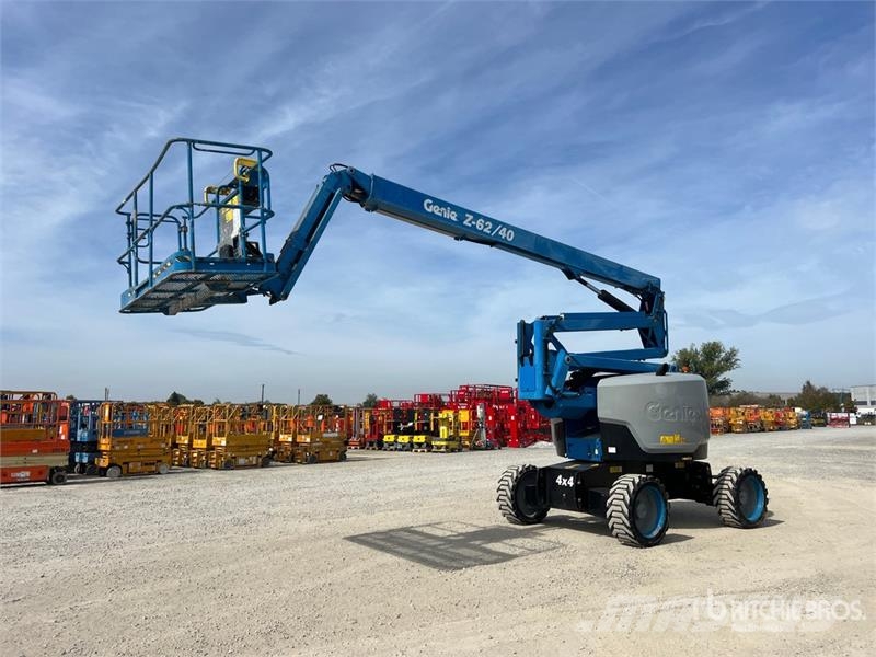 Genie Z-62/40 Articulating Boom Lift ブームリフト 屈伸型