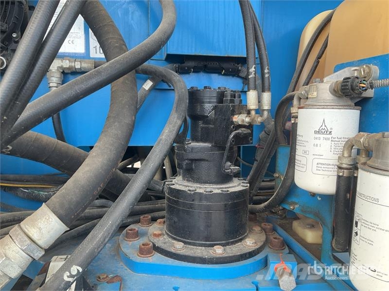 Genie Z-80/60 4WD Diesel Articulating Boom Lift Iseliikuvad poomtõstukid