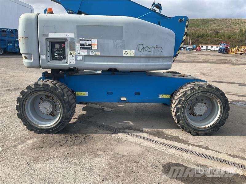 Genie Z-80/60 4WD Diesel Articulating Boom Lift Iseliikuvad poomtõstukid