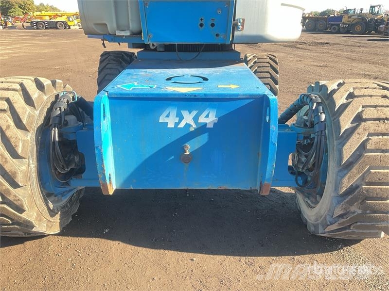 Genie Z-80/60 4WD Diesel Articulating Boom Lift Articulated boom lifts