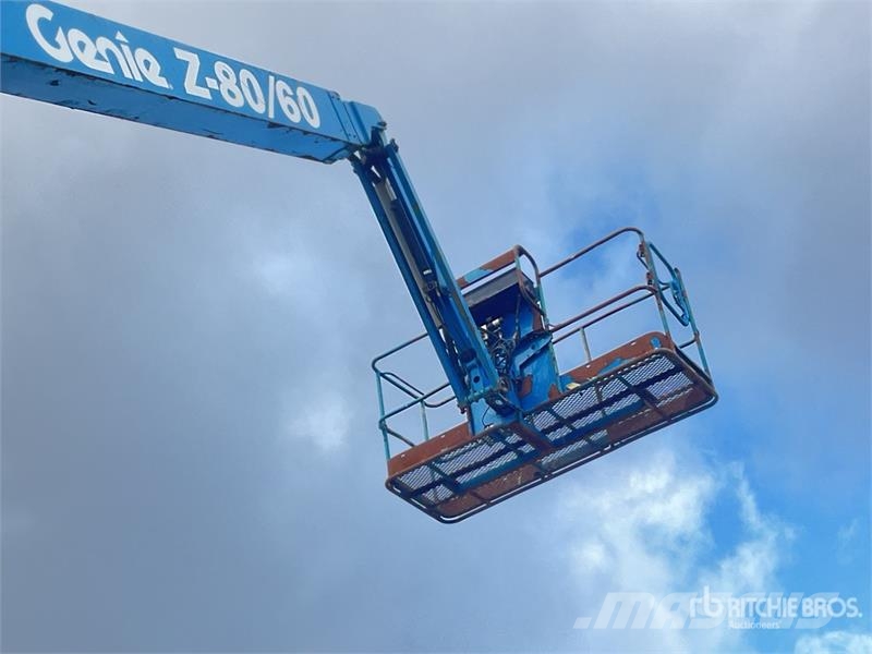 Genie Z-80/60 4WD Diesel Articulating Boom Lift Iseliikuvad poomtõstukid