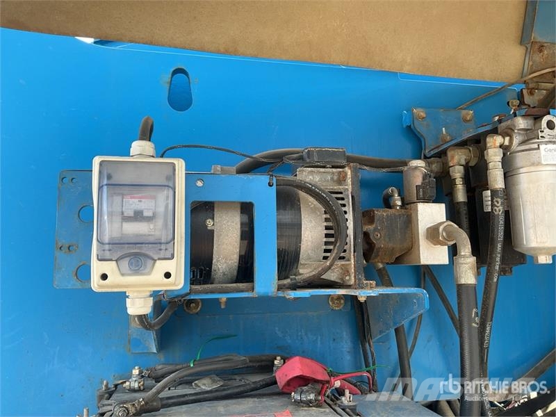 Genie Z-80/60 4WD Diesel Articulating Boom Lift Iseliikuvad poomtõstukid
