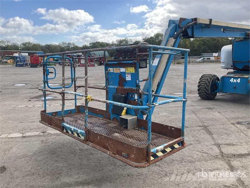 Genie Z-80/60 4WD Diesel Articulating Boom Lift Iseliikuvad poomtõstukid