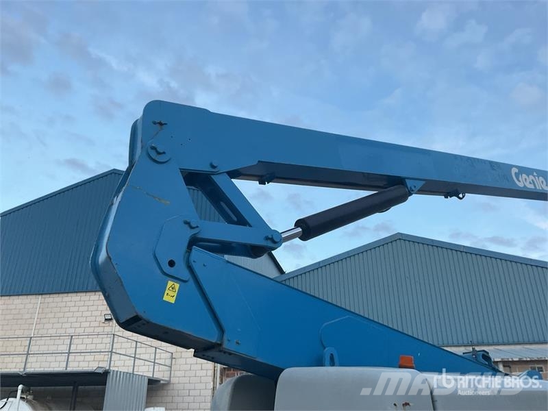 Genie Z-80 Diesel Articulating Boom Lift Knikarmhoogwerkers