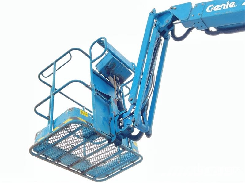 Genie Z30/20N 2WD Electric Articulating Boom Lift رافعات سلة مفصلية
