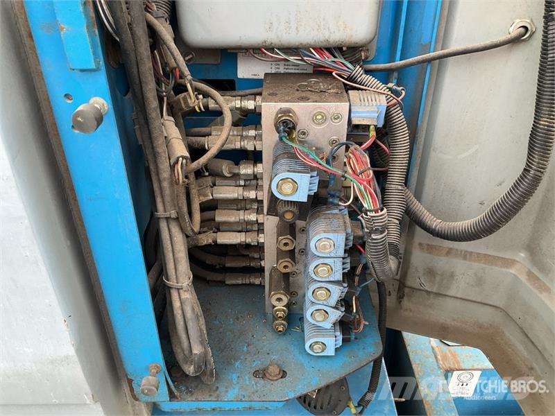 Genie Z30/20N 2WD Electric Articulating Boom Lift رافعات سلة مفصلية