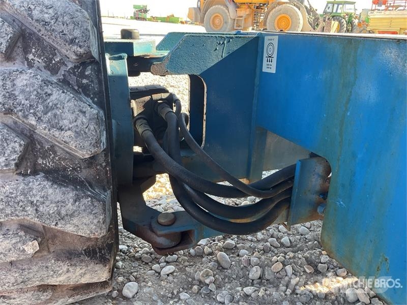 Genie Z34/22 4WD Diesel Articulating Boom Lift Articulated boom lifts
