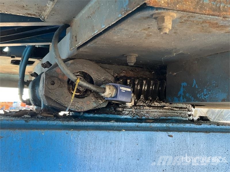 Genie Z34/22 4WD Diesel Articulating Boom Lift Articulated boom lifts