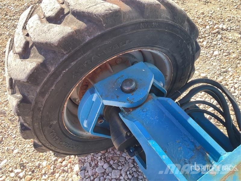 Genie Z34/22 4WD Diesel Articulating Boom Lift Articulated boom lifts